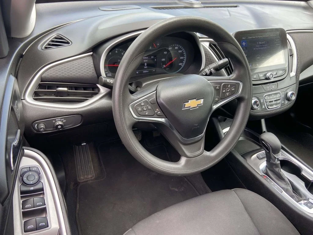 Used 2025 Black Chevrolet LT image 13