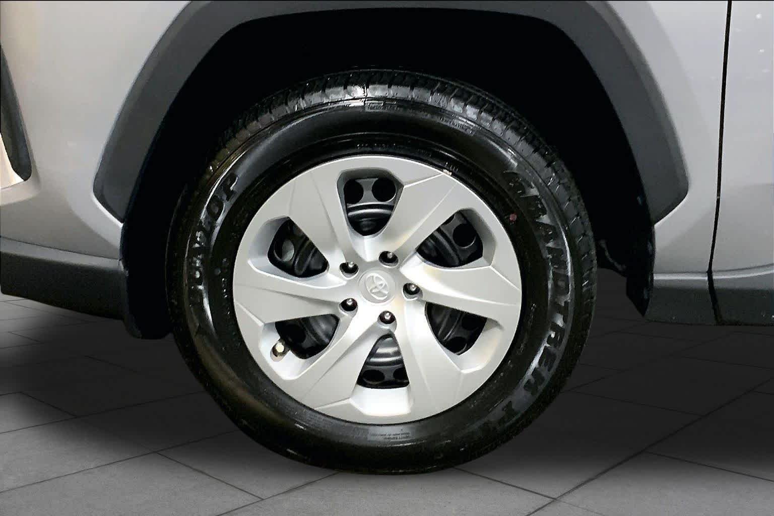 Used 2023 Silver Sky Metallic Toyota LE image 11