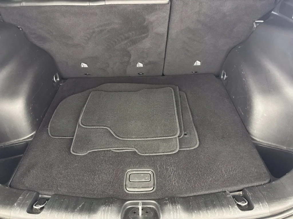Used 2025 Black Jeep Limited image 28