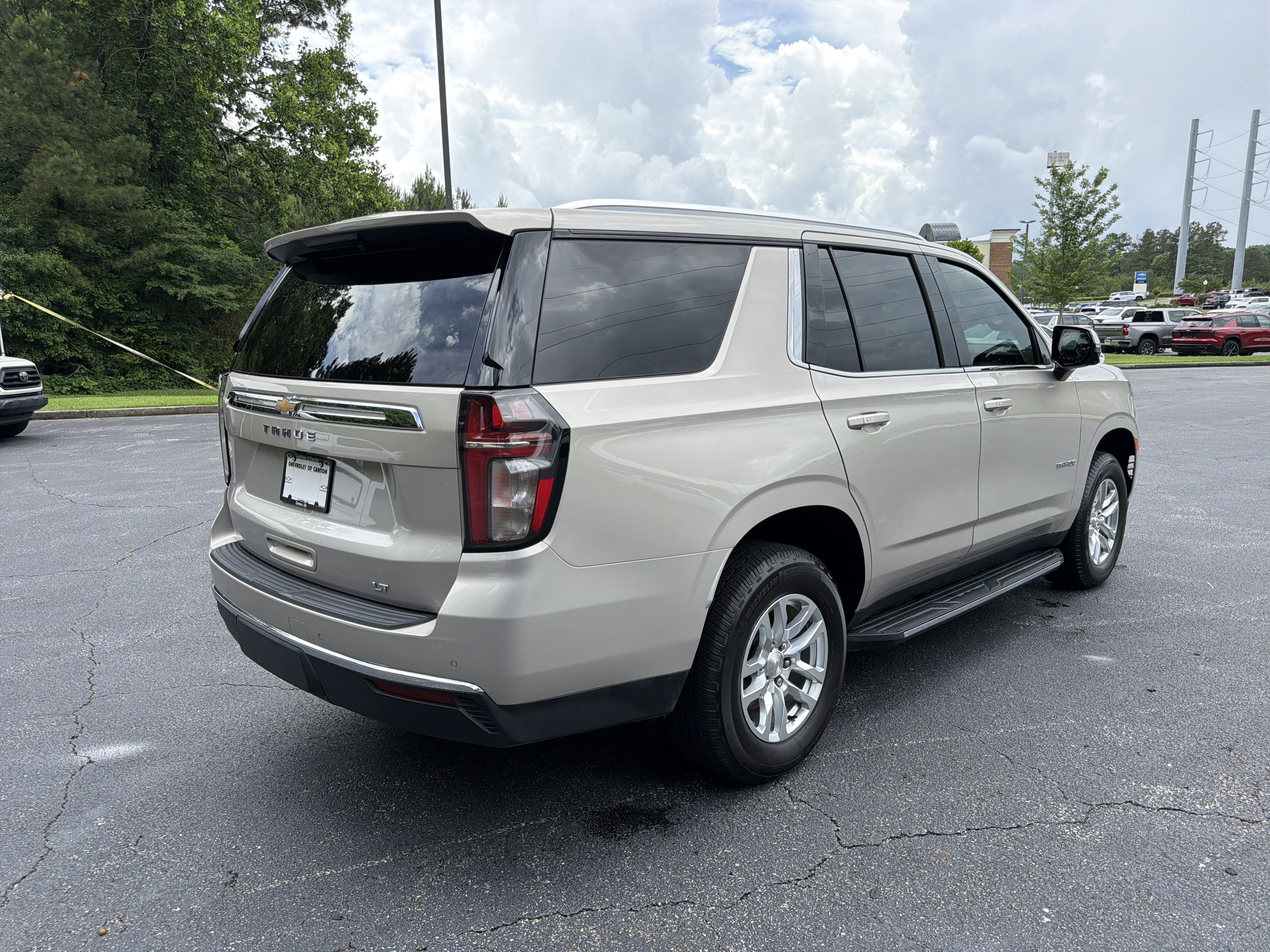 Used 2022 Empire Beige Metallic Chevrolet LT image 5