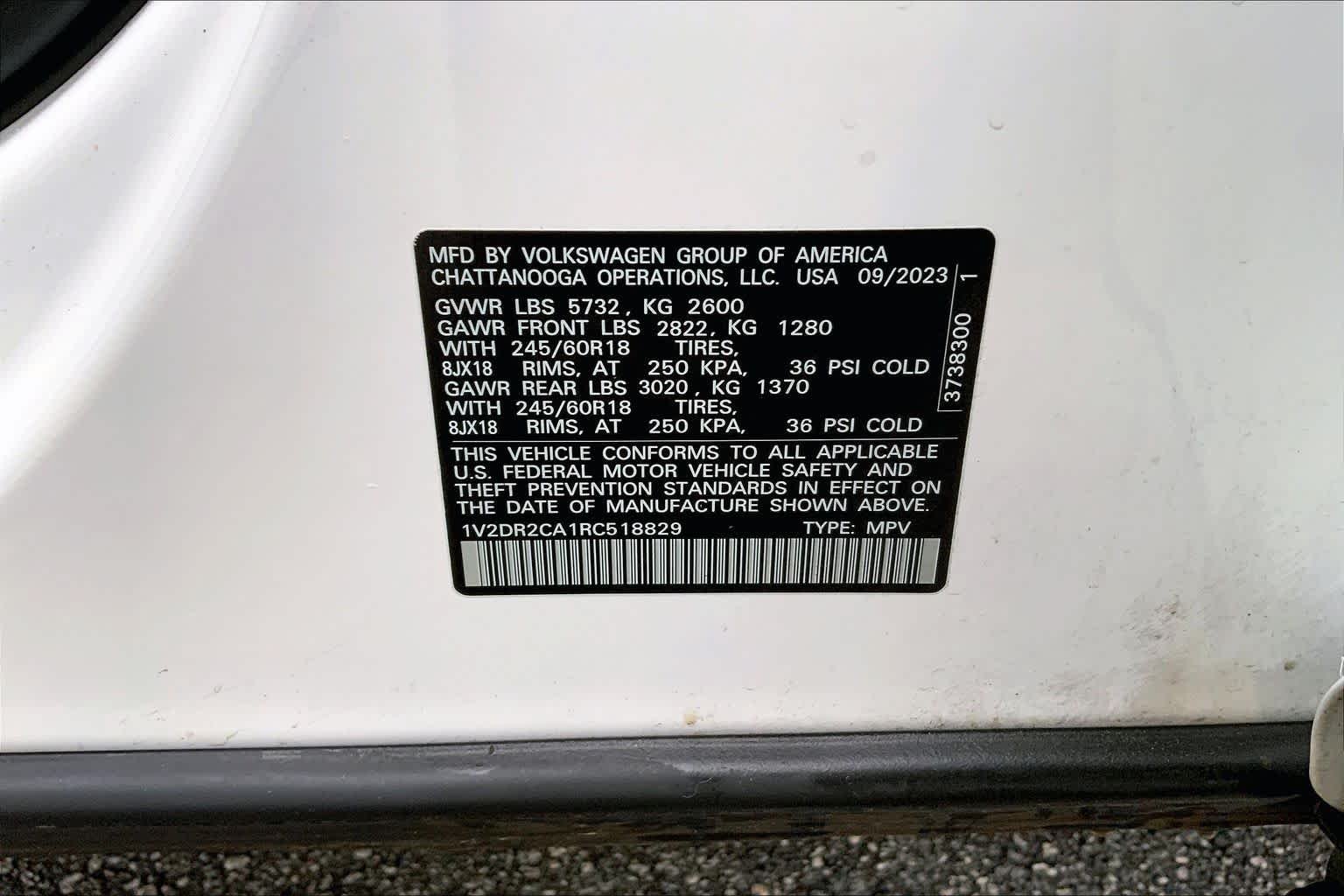 Used 2024 Pure White Volkswagen 2.0T SE image 31
