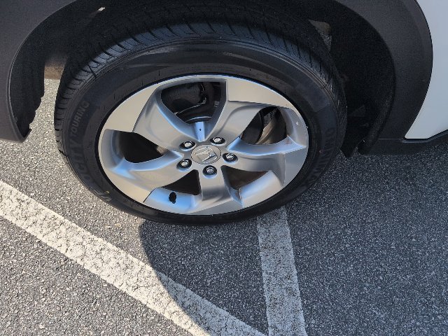 Used 2017 Gray Honda LX image 11