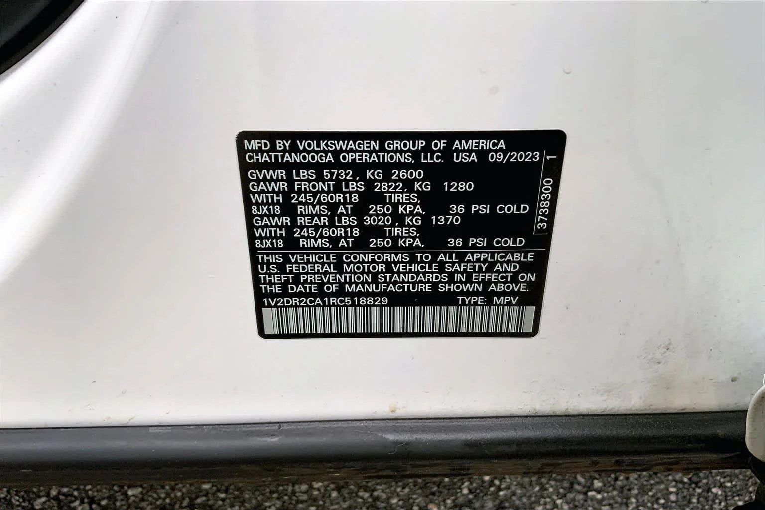 Used 2024 Pure White Volkswagen 2.0T SE image 31