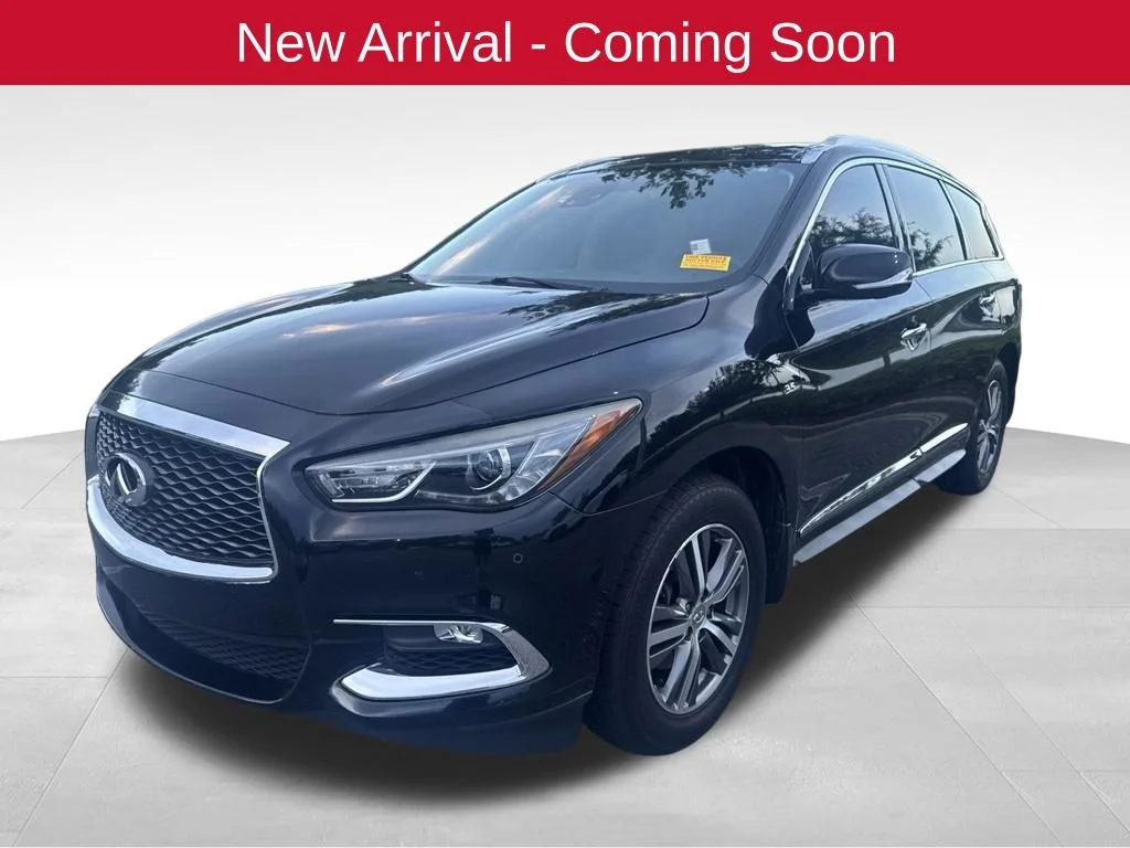 Used 2020 Black INFINITI LUXE image 1