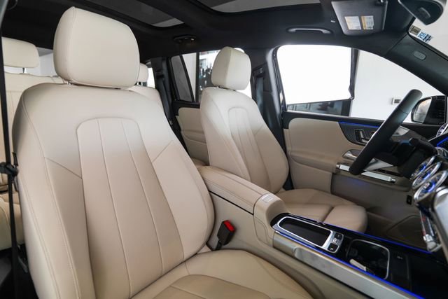 New 2026 Night Black Mercedes-Benz GLB 250 image 48