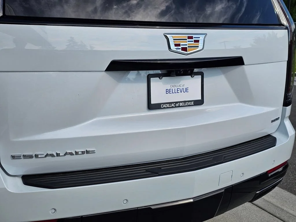 New 2026 Vibrant White Tricoat Cadillac Platinum Sport image 15