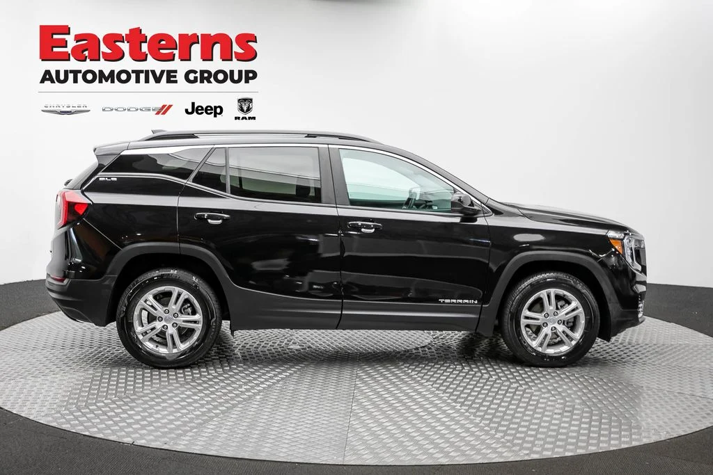 Used 2023 Black GMC SLE image 4