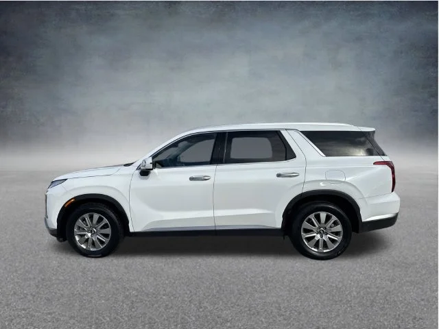 Used 2024 White Hyundai SEL image 14