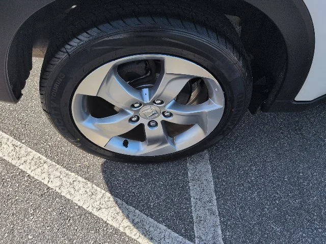 Used 2017 Gray Honda LX image 11