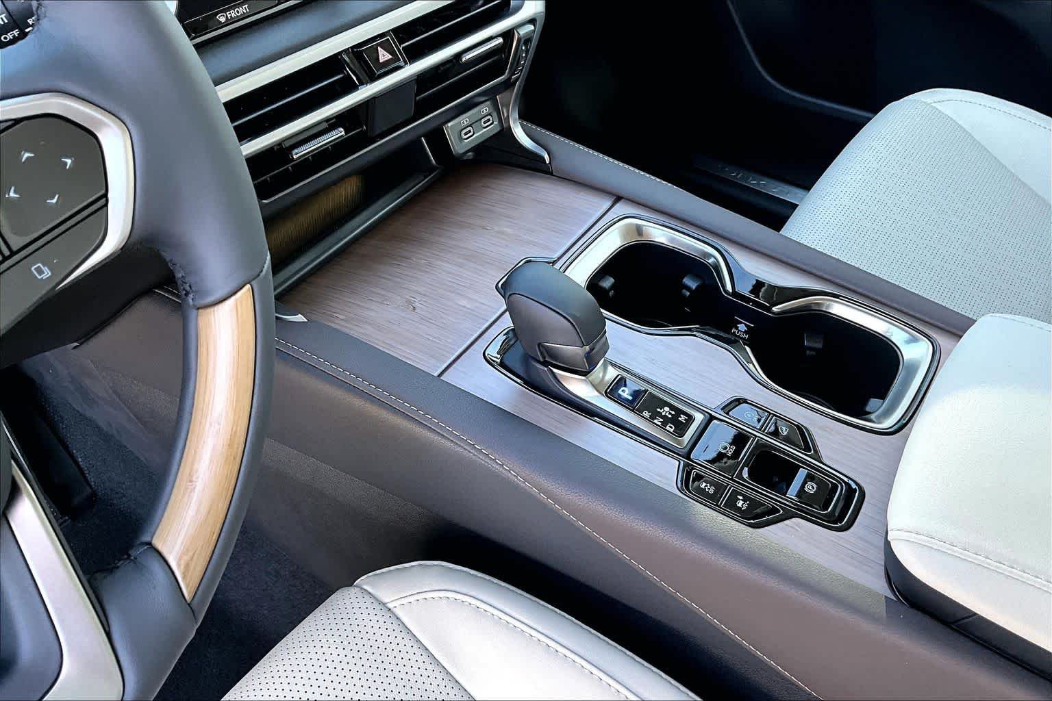 2026 Lexus RX 350 Premium Plus - Photo 7