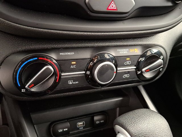 Used 2021 White Kia LX image 18