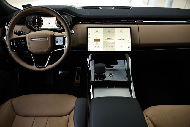 New 2026 Fuji White Land Rover Dynamic SE image 38