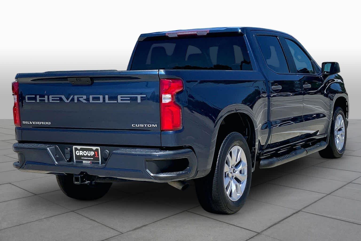 Used 2021 Northsky Blue Metallic Chevrolet Custom image 13