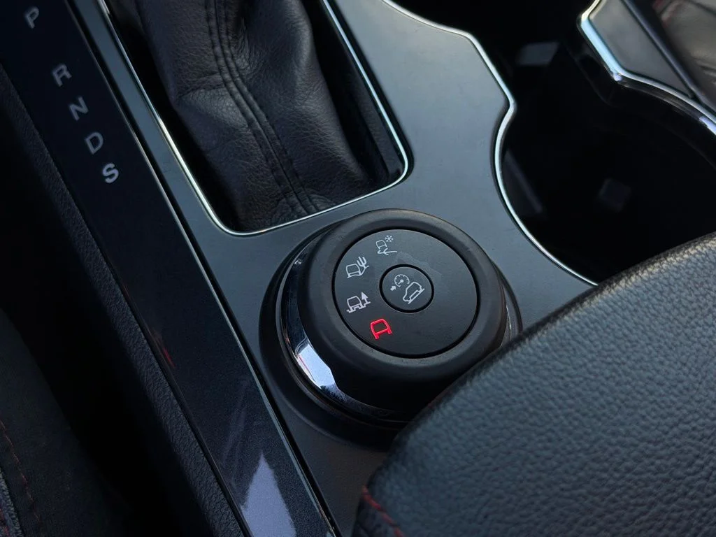Used 2017 Red Ford Sport image 22