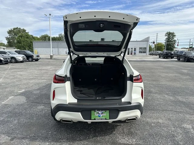 Used 2022 White INFINITI ESSENTIAL image 23