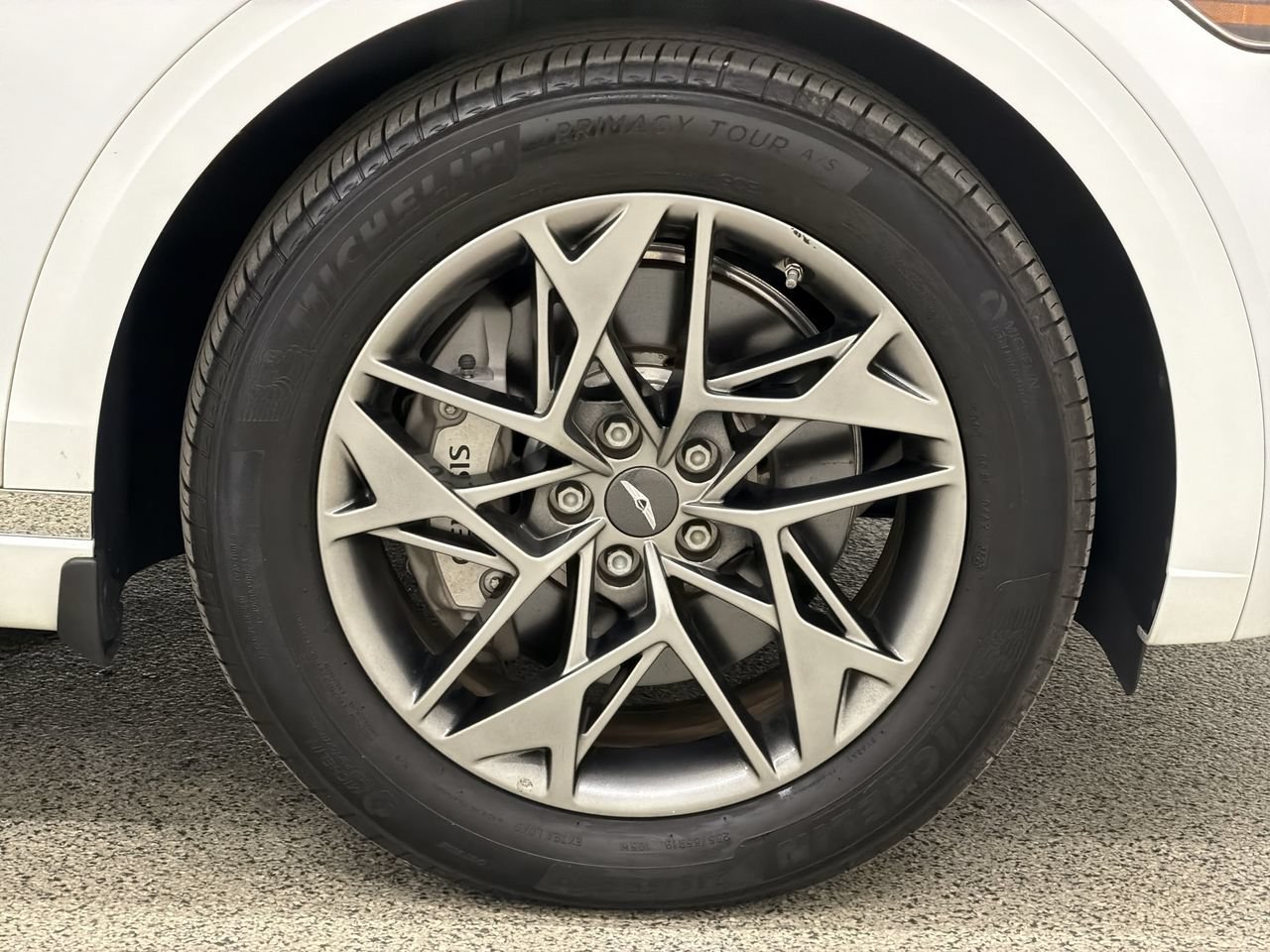 2024 GENESIS GV70 Standard - Photo 10