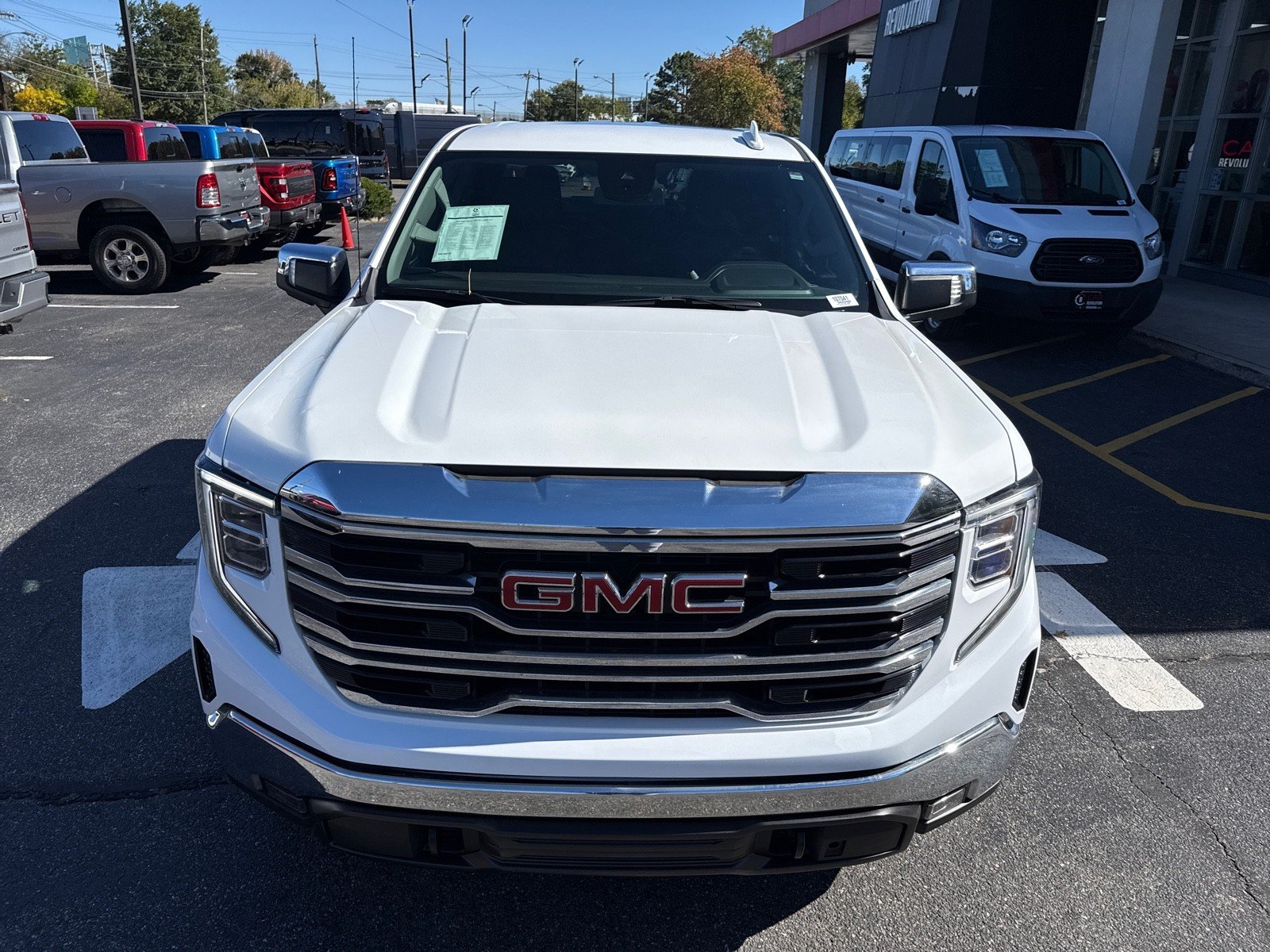 2024 Gmc Sierra 1500 SLT photo 2