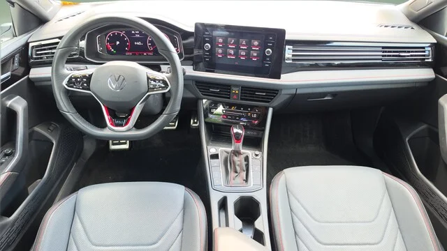 Used 2025 White Volkswagen 2.0T Autobahn image 9