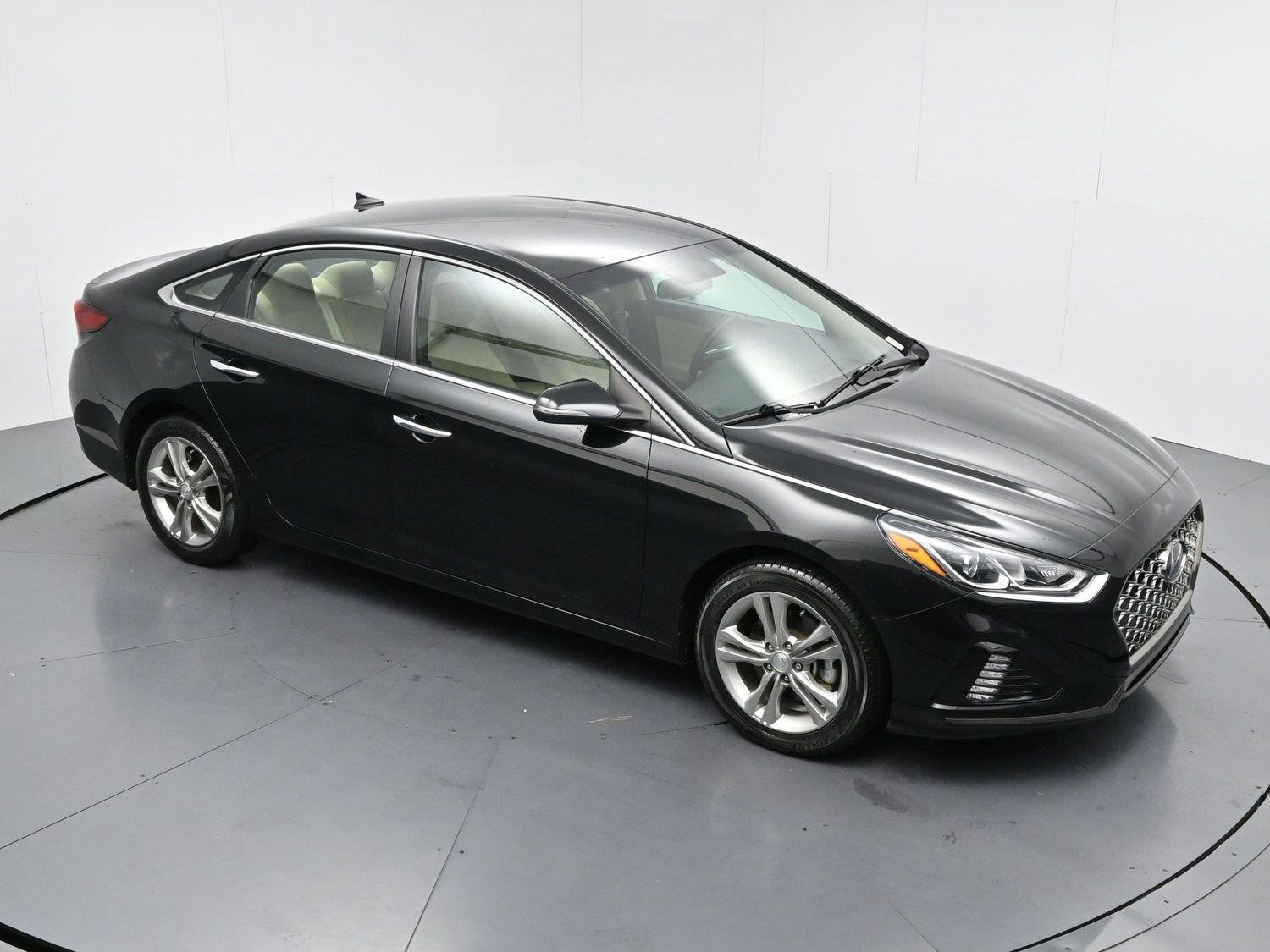 Used 2019 Phantom Black Hyundai SEL image 37