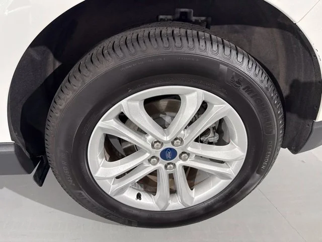 Used 2020 White Ford SEL image 8