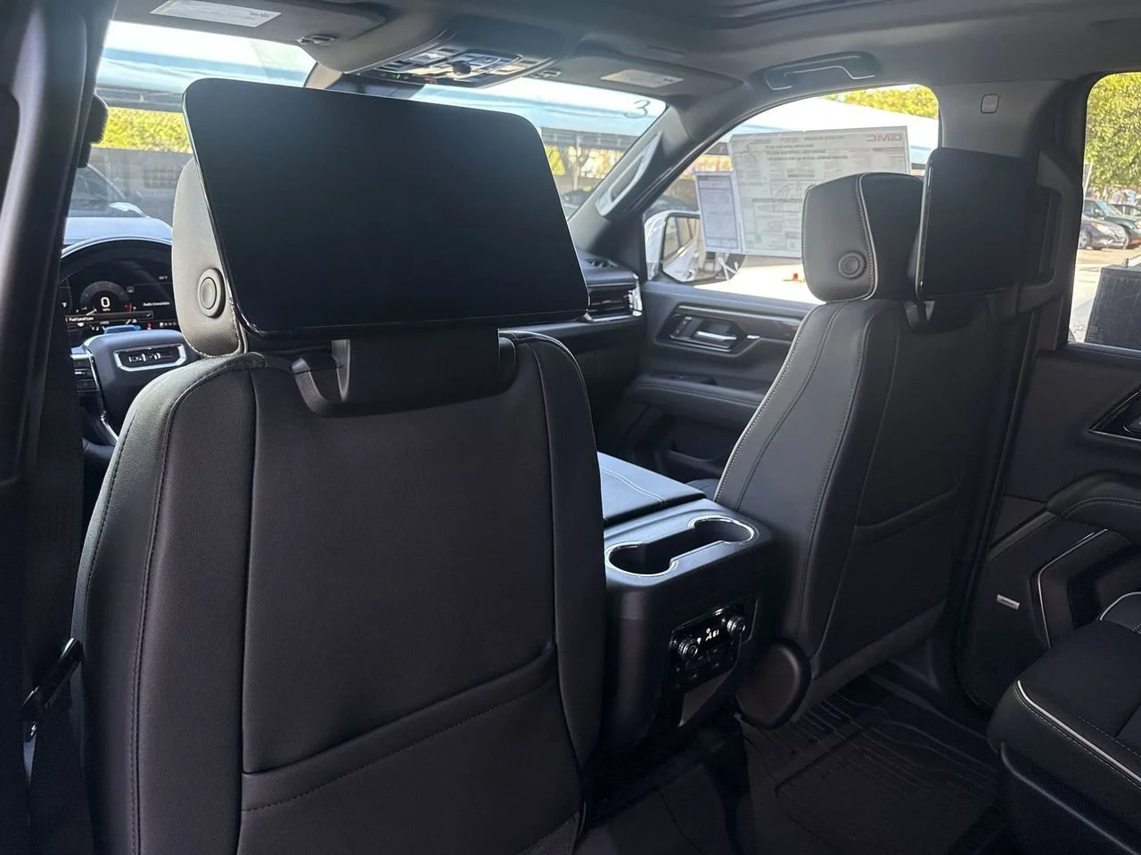 2026 GMC Yukon XL Elevation - Photo 23