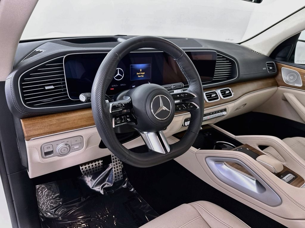 Certified Used 2024  Mercedes-Benz GLS 450 image 9