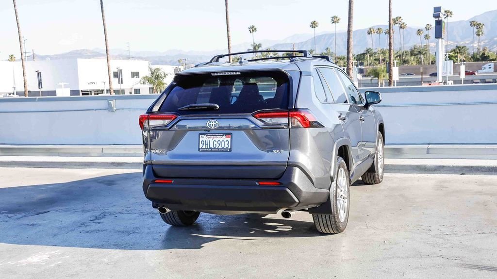 Used 2023 Magnetic Gray Metallic Toyota XLE Premium image 9