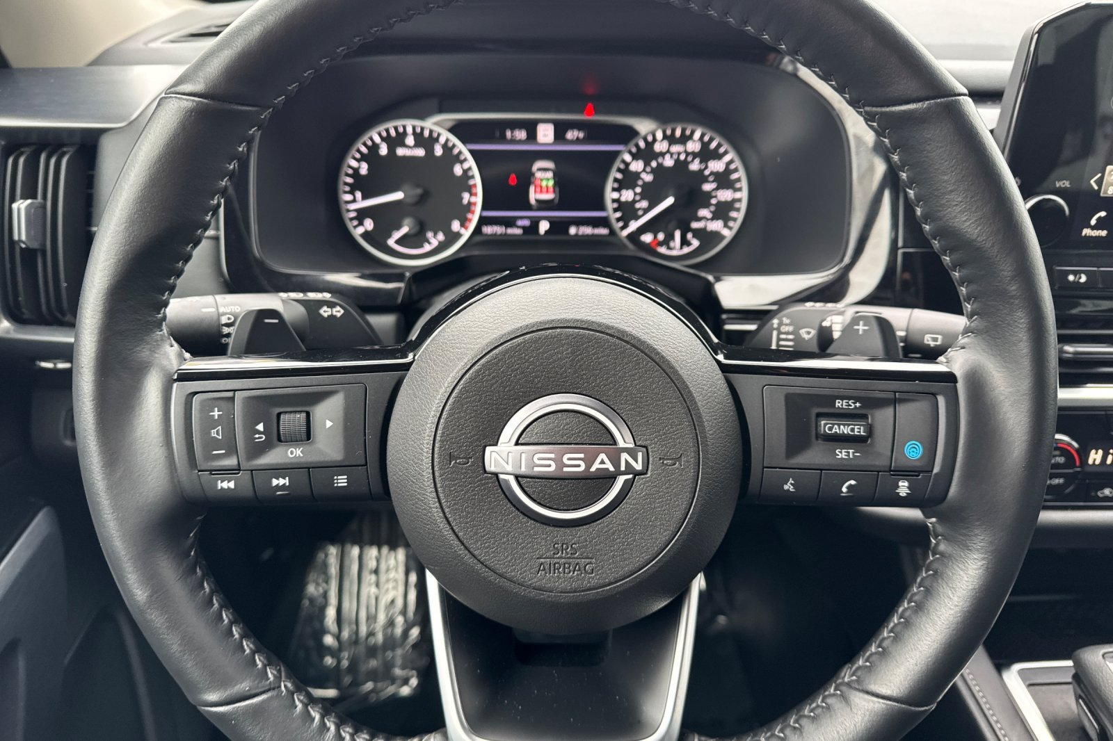2025 Nissan Pathfinder SL - Photo 73