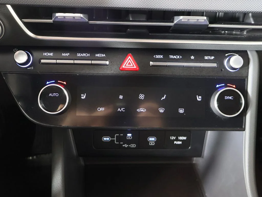 Used 2025 Red Hyundai SEL image 43
