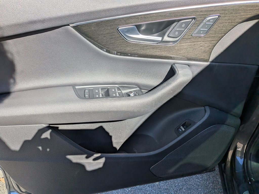Used 2023  Audi 45 Premium image 13