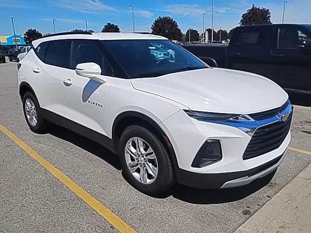 Used 2020 White Chevrolet LT image 3