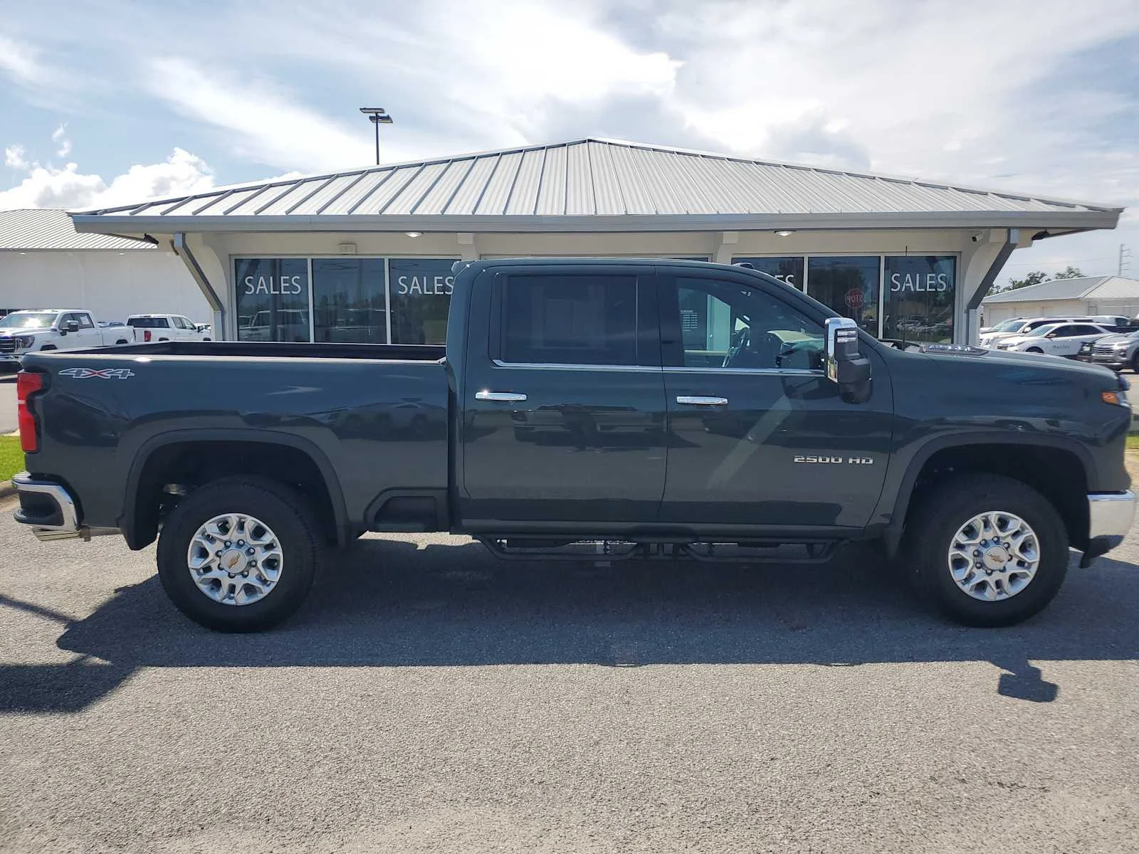 Used 2025 Cypress Gray Chevrolet LTZ image 7