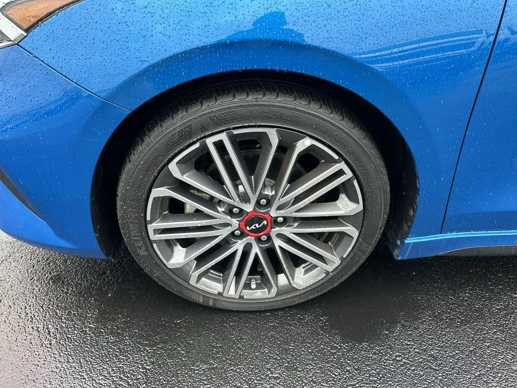 Used 2022 Blue Kia GT image 10