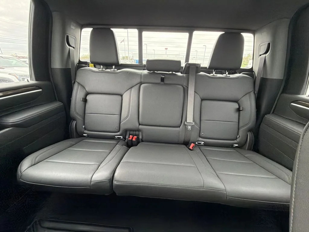 Used 2026 White Chevrolet LT image 28
