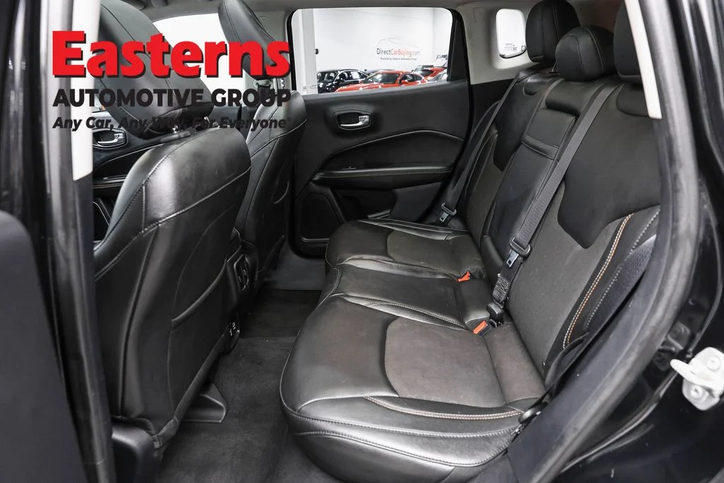 Used 2018 Black Jeep Latitude image 22