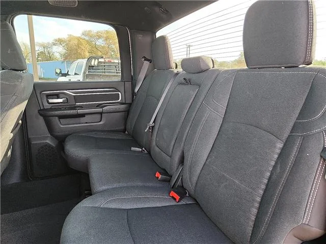 Used 2026 Silver RAM Big Horn 4x4 Crew Cab 6.3 ft. box 149 in. WB image 9