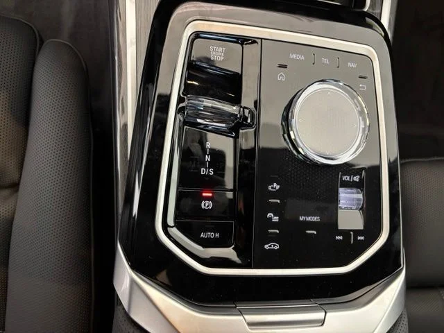 New 2026 Black BMW 760i xDrive image 11