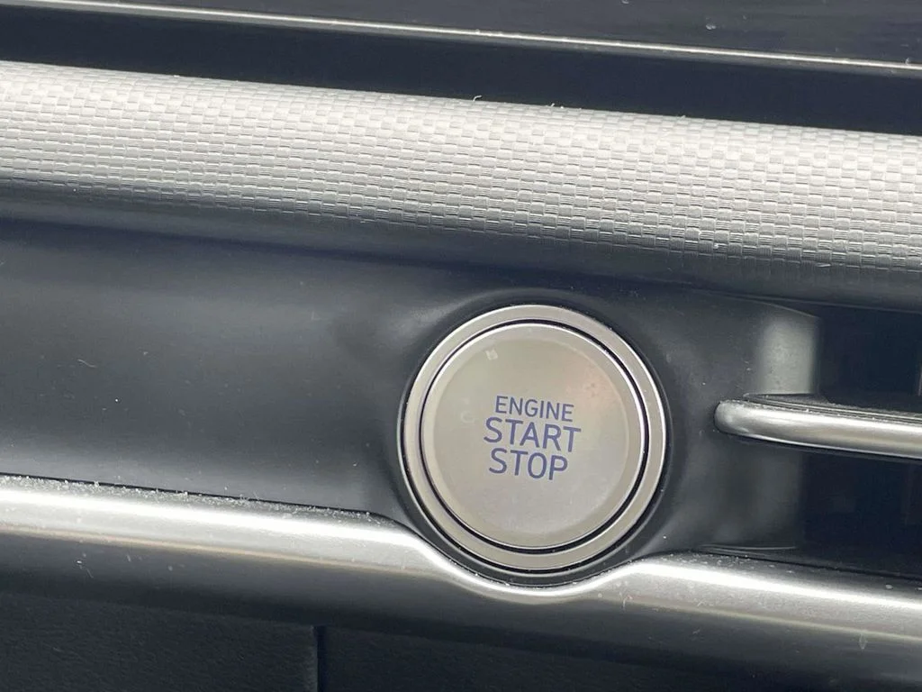Certified Used 2025 White Hyundai XRT image 22