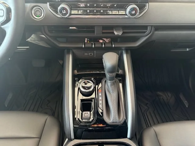 2026 Chevrolet Colorado Trail Boss - Photo 17