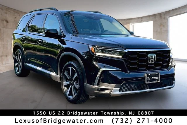 2023 Honda Pilot Elite AWD's photo
