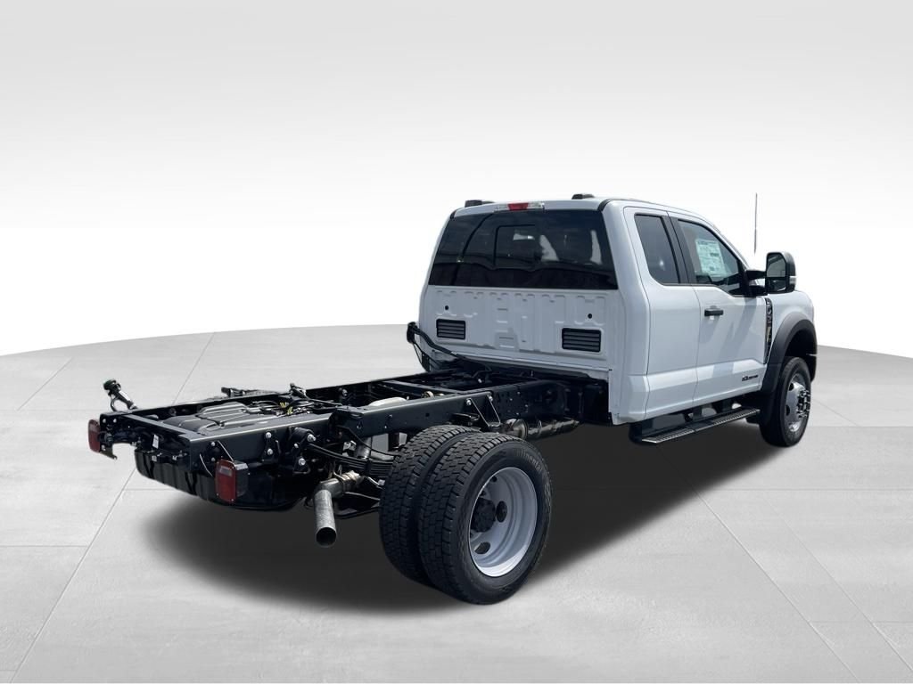 New 2026 Oxford White Ford F-450® XL image 12
