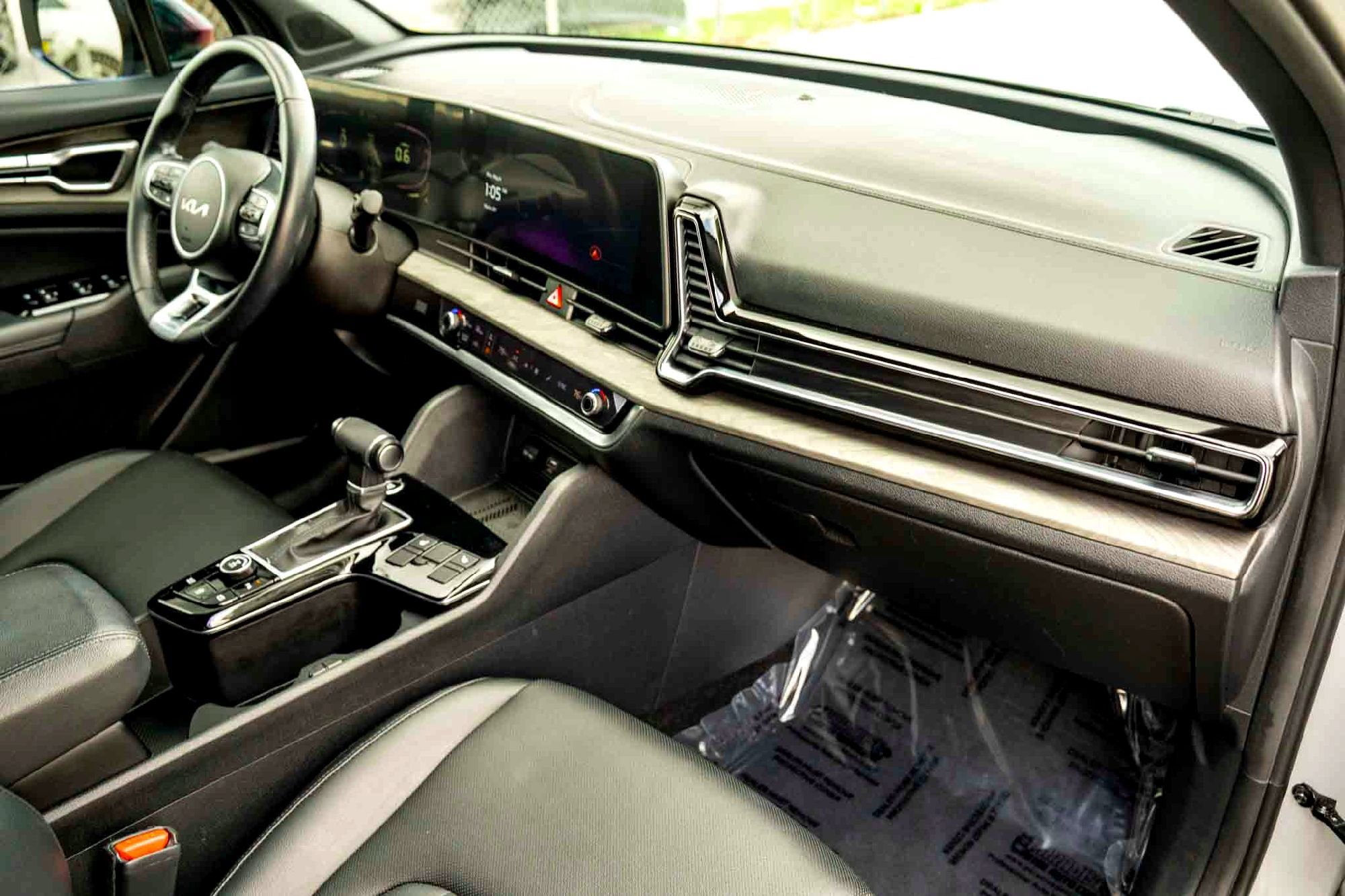 Used 2023 Wolf Gray Kia X-Line image 28