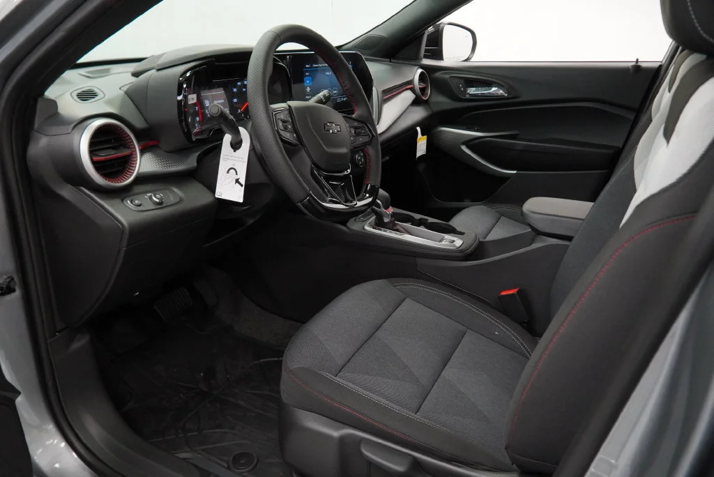 New 2026 Sterling Gray Metallic Chevrolet 1RS image 20