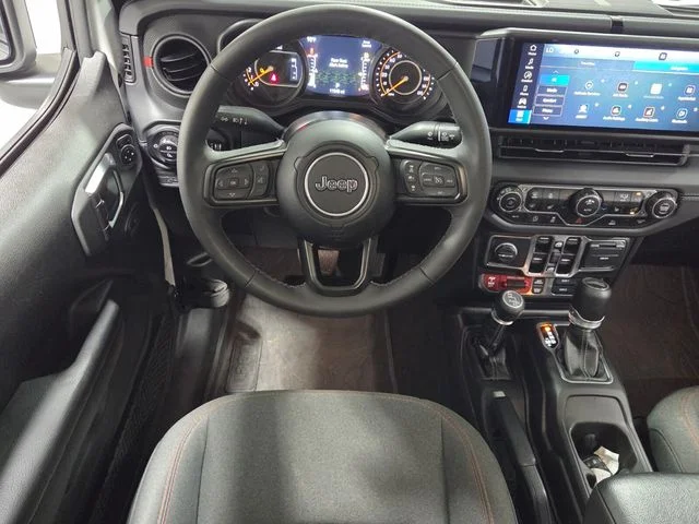 Used 2025 White Jeep Rubicon image 7
