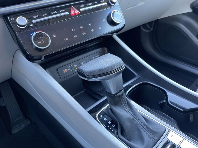 Certified Used 2025 Phantom Black Hyundai SEL image 33
