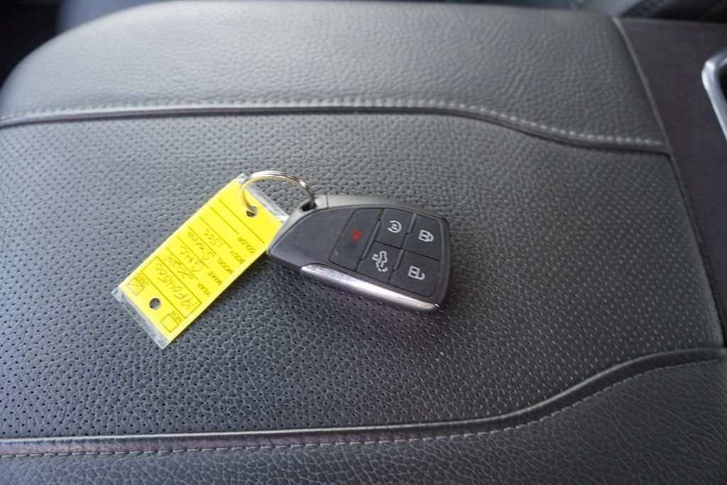 Used 2024 Onyx Black GMC Denali image 2