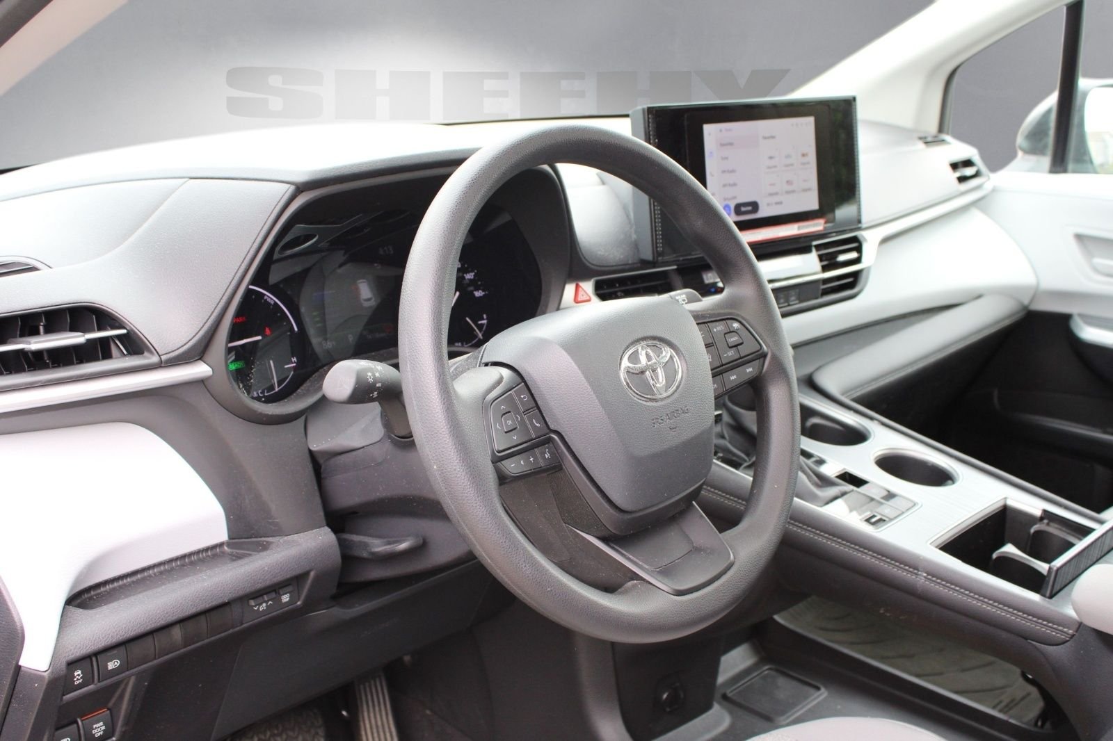 Used 2025 Gray Toyota LE image 3