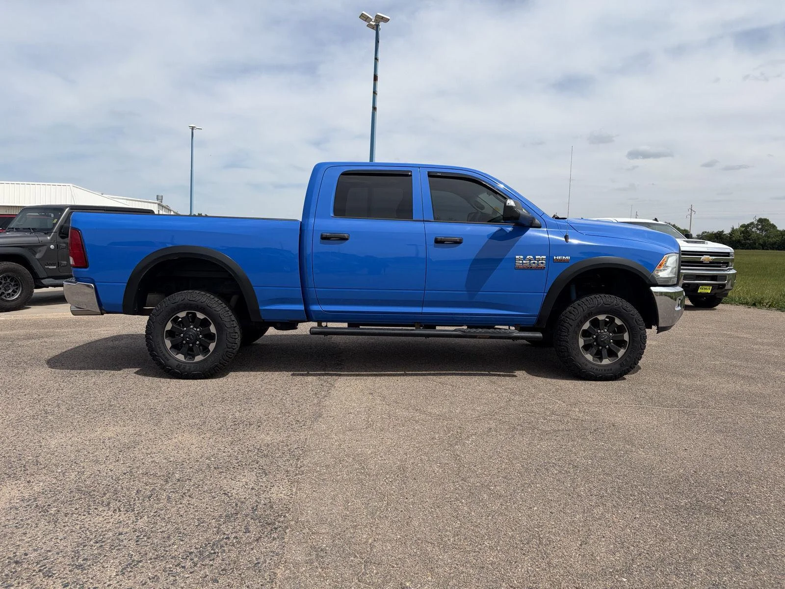 Used 2018  Ram Tradesman image 8