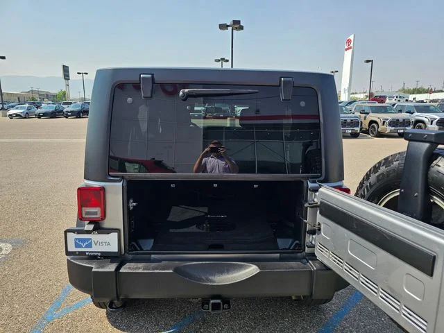 Used 2017 Billet Silver Metallic Jeep Unlimited Rubicon image 7