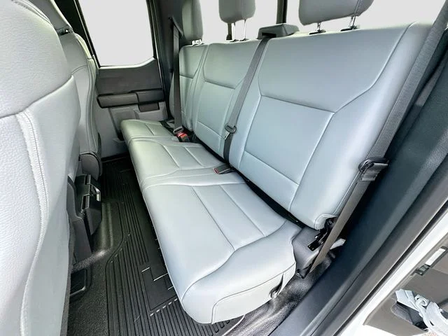 New 2026 Oxford White Ford XL image 16